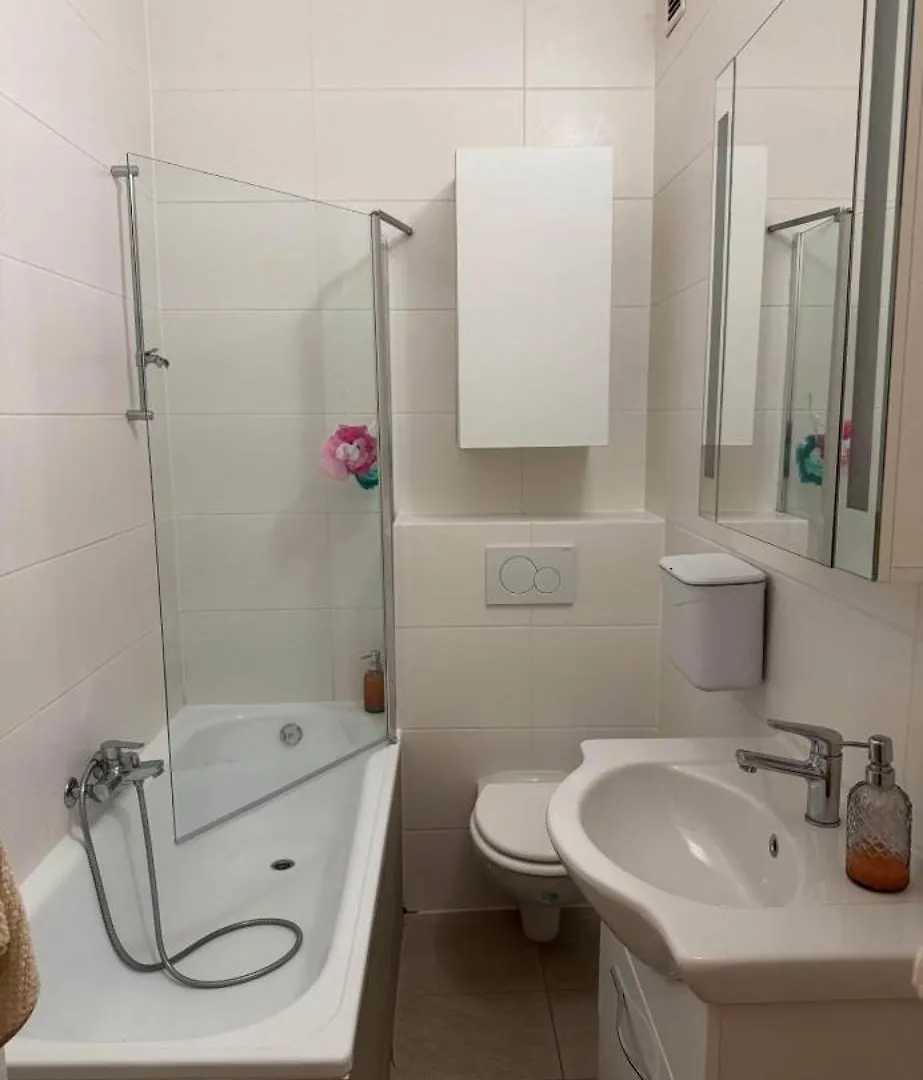 Chambre Privative Dans Appartement Partage 0*, 제네바